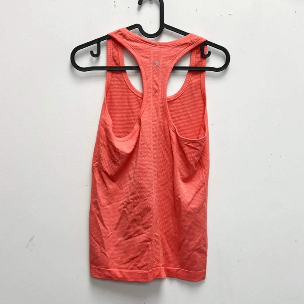 Lululemon tank - Picture 2 of 3